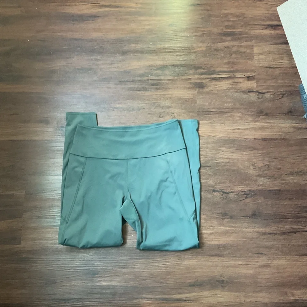 Uniqlo Women’s Leggings - Picture 9 of 9
